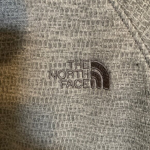 #0020 Women's Heather Grey and Black Full Zip North Face Jacket, Size Large - Picture 4 of 4